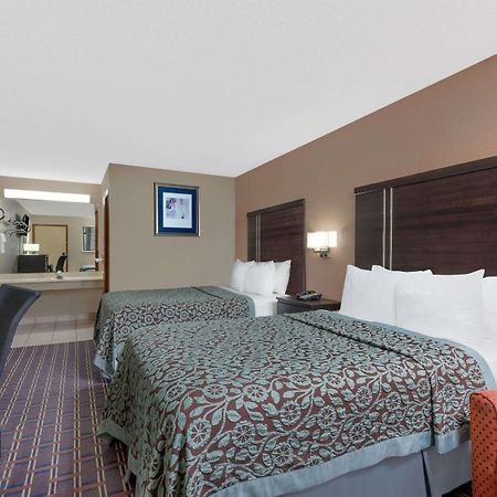 Days Inn By Wyndham Maumee/Toledo Εξωτερικό φωτογραφία