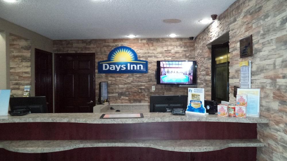 Days Inn By Wyndham Maumee/Toledo Εξωτερικό φωτογραφία