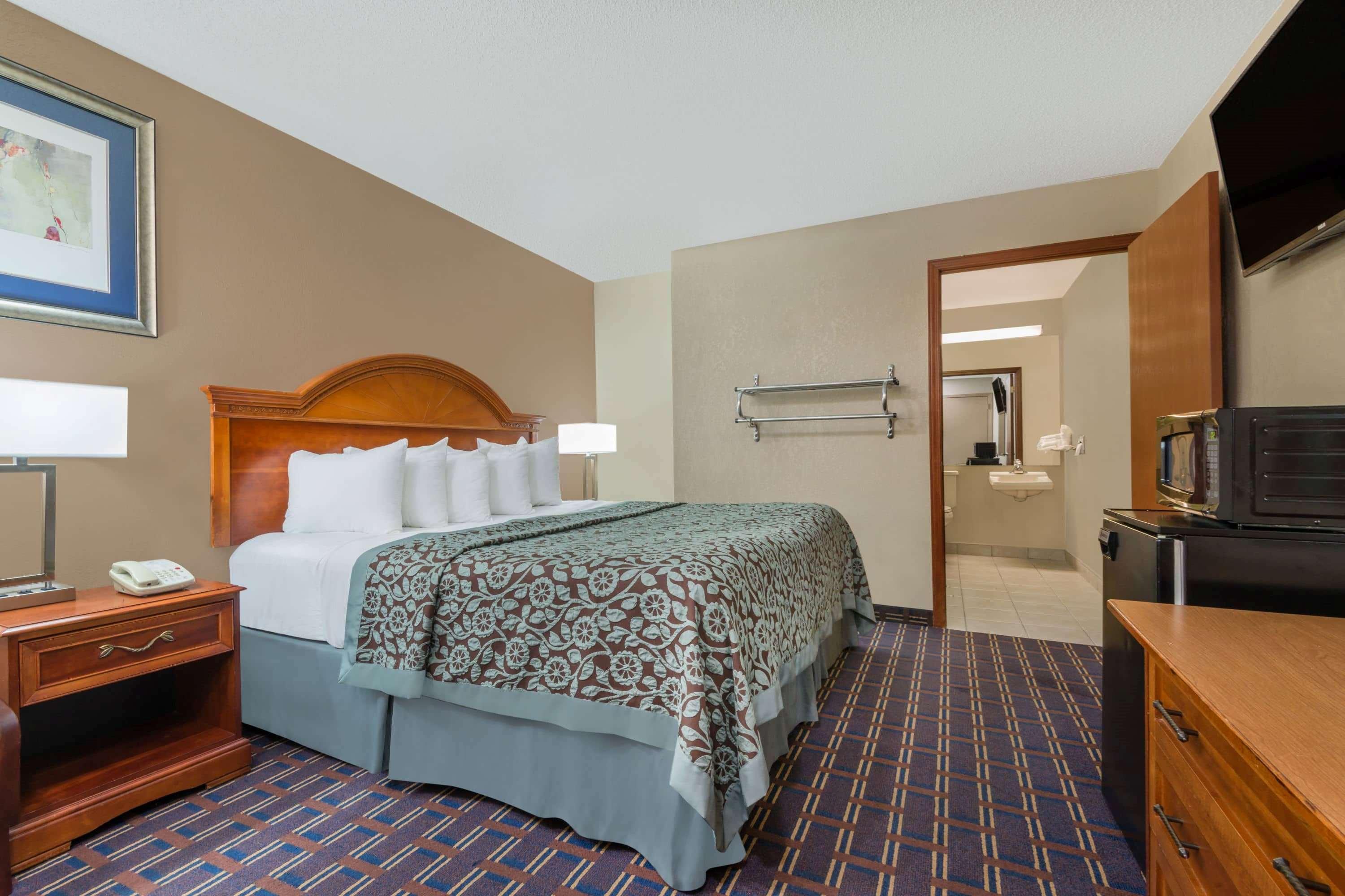Days Inn By Wyndham Maumee/Toledo Εξωτερικό φωτογραφία
