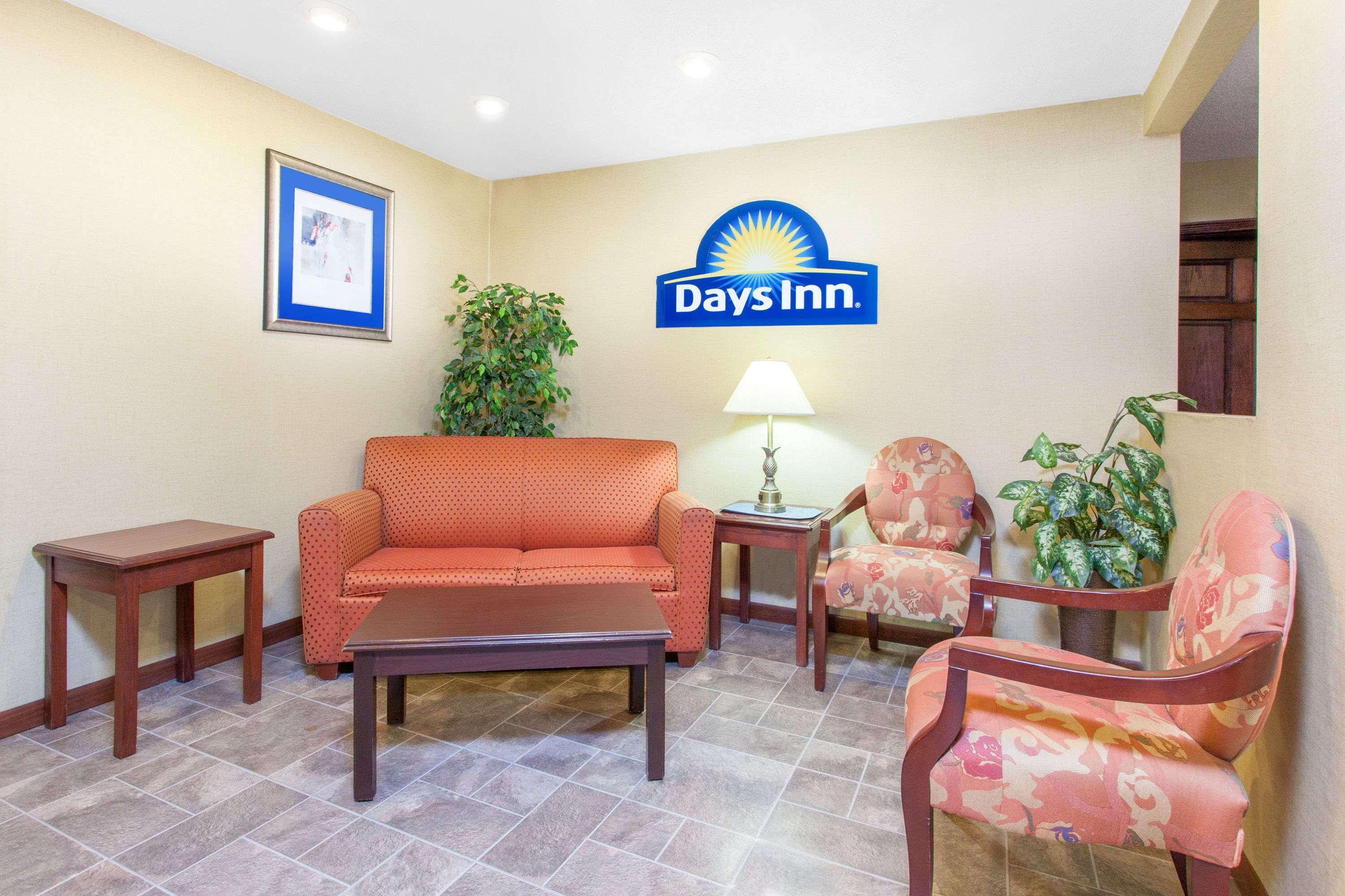 Days Inn By Wyndham Maumee/Toledo Εξωτερικό φωτογραφία