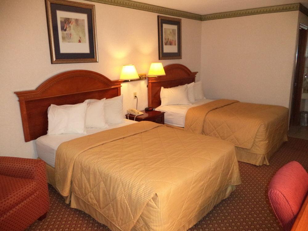 Days Inn By Wyndham Maumee/Toledo Εξωτερικό φωτογραφία