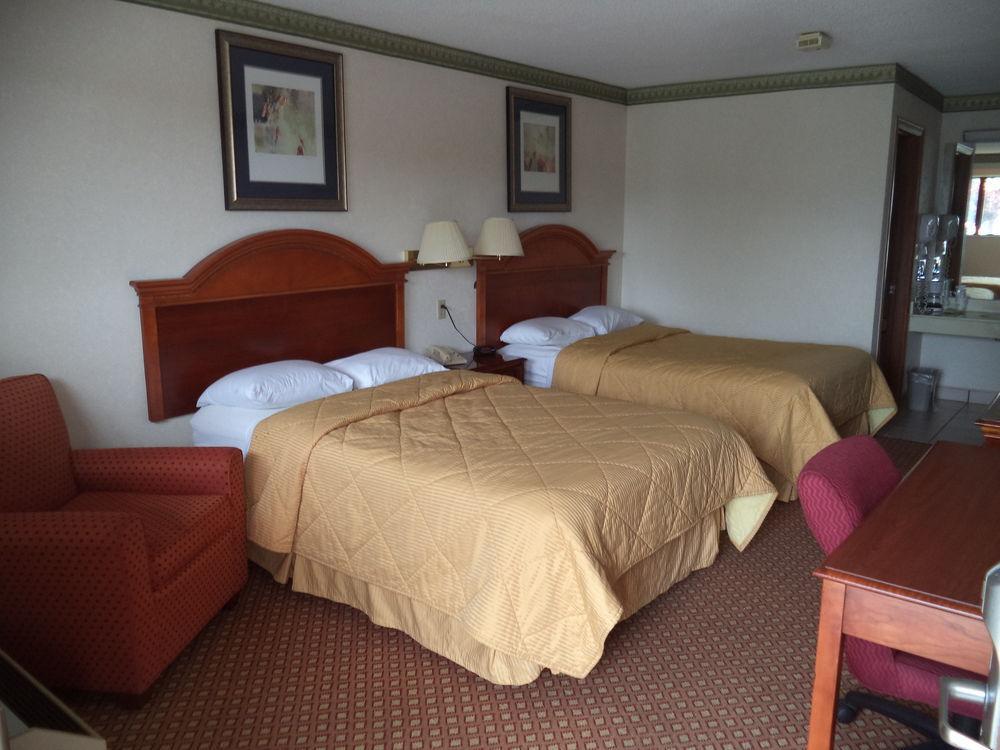 Days Inn By Wyndham Maumee/Toledo Εξωτερικό φωτογραφία