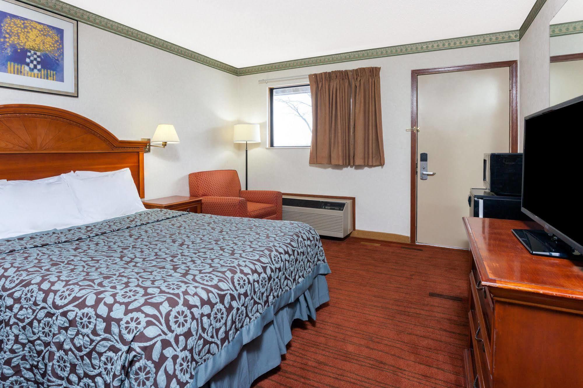 Days Inn By Wyndham Maumee/Toledo Εξωτερικό φωτογραφία