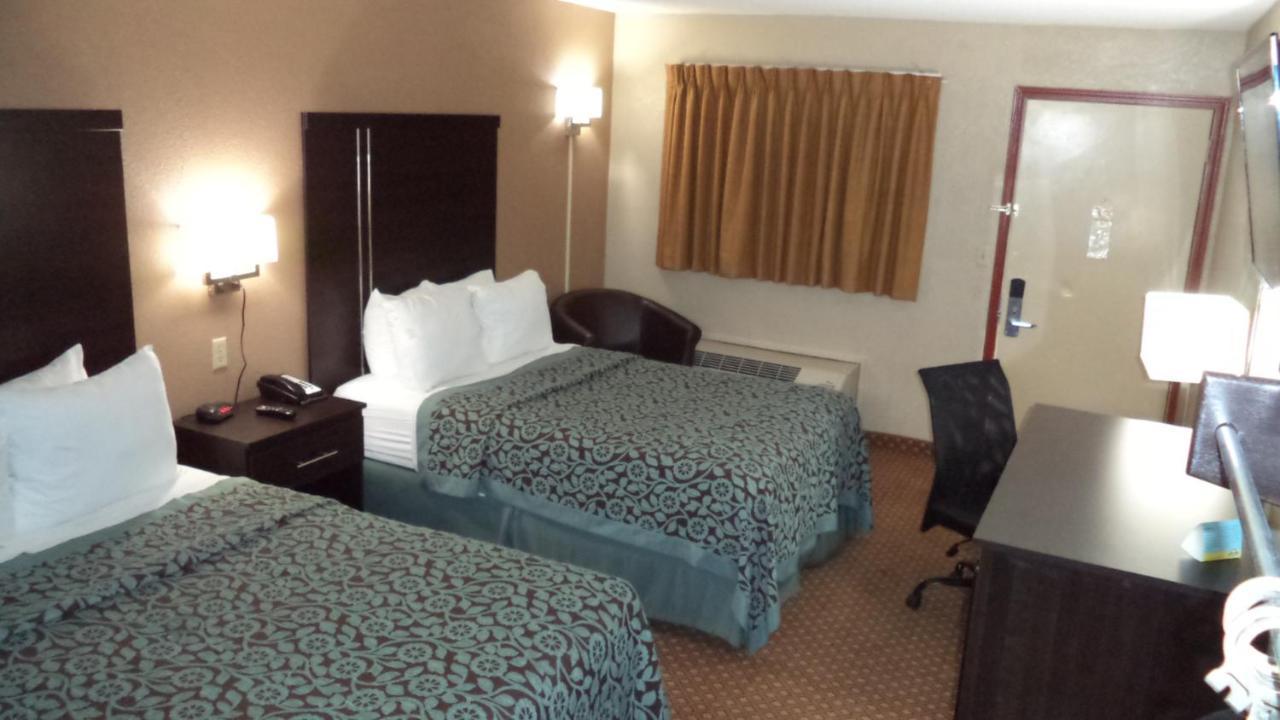 Days Inn By Wyndham Maumee/Toledo Εξωτερικό φωτογραφία